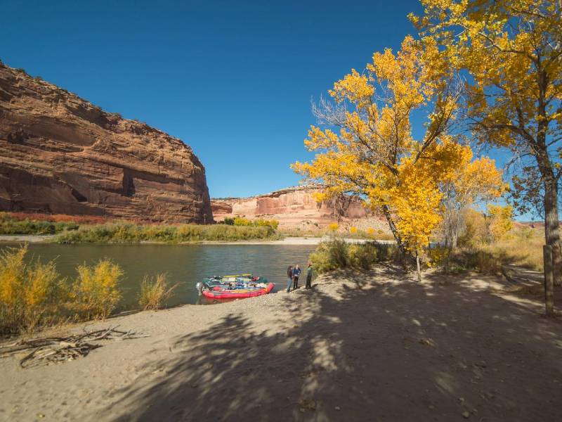 A raft at a campsite at Ruby Horsethief canyon